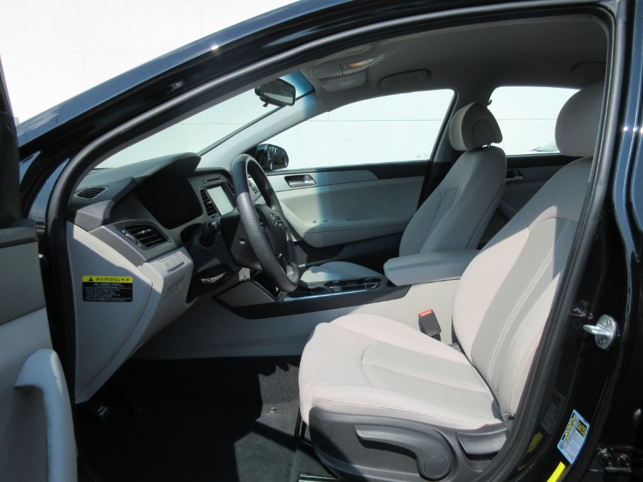 Used Hyundai Sonata 2.4L SE PZEV 2017 | Route 27 Auto Mall. Linden, New Jersey Used Hyundai Sonata 2.4L SE PZEV 2017 | Route 27 Auto Mall. Linden, New Jersey