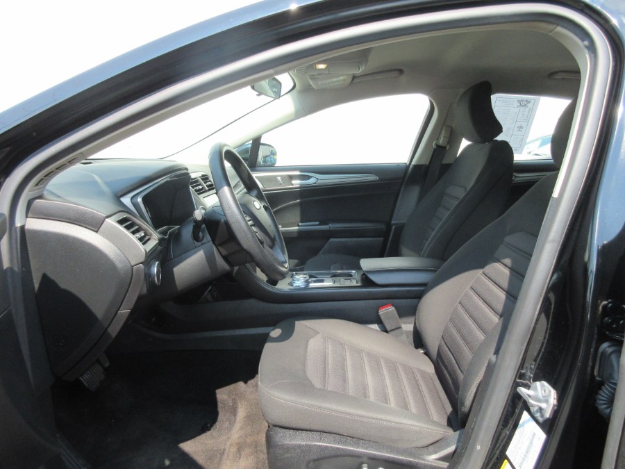 2017 Ford Fusion SE FWD, available for sale in Linden, New Jersey | Route 27 Auto Mall. Linden, New Jersey 2017 Ford Fusion SE FWD, available for sale in Linden, New Jersey | Route 27 Auto Mall. Linden, New Jersey