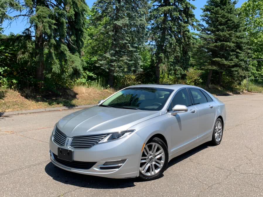 2013 Lincoln MKZ 4dr Sdn FWD, available for sale in Waterbury, Connecticut | Platinum Auto Care. Waterbury, Connecticut