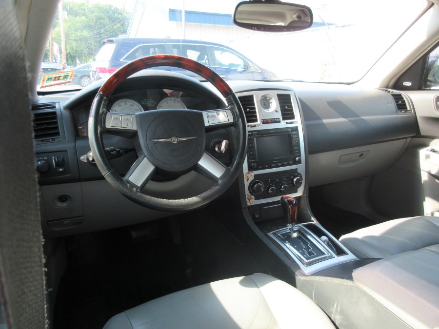 2006 Chrysler 300 4dr Sdn 300C AWD, available for sale in Linden, New Jersey | Route 27 Auto Mall. Linden, New Jersey 2006 Chrysler 300 4dr Sdn 300C AWD, available for sale in Linden, New Jersey | Route 27 Auto Mall. Linden, New Jersey