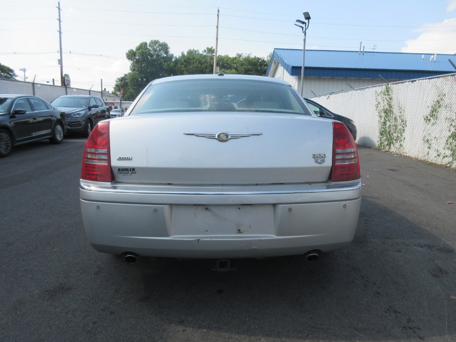 2006 Chrysler 300 4dr Sdn 300C AWD, available for sale in Linden, New Jersey | Route 27 Auto Mall. Linden, New Jersey 2006 Chrysler 300 4dr Sdn 300C AWD, available for sale in Linden, New Jersey | Route 27 Auto Mall. Linden, New Jersey