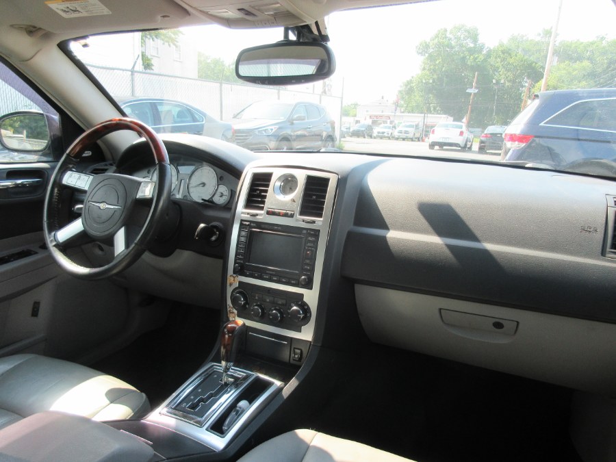 2006 Chrysler 300 4dr Sdn 300C AWD, available for sale in Linden, New Jersey | Route 27 Auto Mall. Linden, New Jersey 2006 Chrysler 300 4dr Sdn 300C AWD, available for sale in Linden, New Jersey | Route 27 Auto Mall. Linden, New Jersey