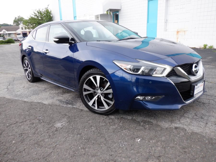 2016 Nissan Maxima 4dr Sdn 3.5 S, available for sale in Milford, Connecticut | Dealertown Auto Wholesalers. Milford, Connecticut