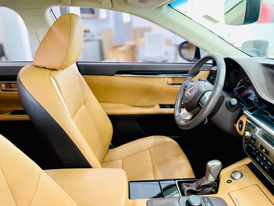 Used Lexus ES 350 4dr Sdn 2016 | Luxury Motor Club. Franklin Square, New York Used Lexus ES 350 4dr Sdn 2016 | Luxury Motor Club. Franklin Square, New York