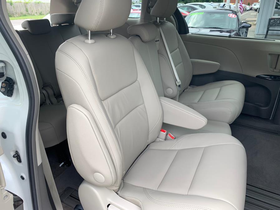 2015 Toyota Sienna 5dr 7-Pass Van XLE AAS FWD (Natl), available for sale in South Windsor, Connecticut | Mike And Tony Auto Sales, Inc. South Windsor, Connecticut 2015 Toyota Sienna 5dr 7-Pass Van XLE AAS FWD (Natl), available for sale in South Windsor, Connecticut | Mike And Tony Auto Sales, Inc. South Windsor, Connecticut