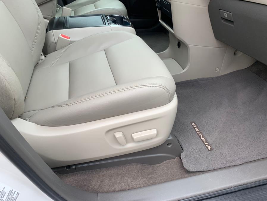 2015 Toyota Sienna 5dr 7-Pass Van XLE AAS FWD (Natl), available for sale in South Windsor, Connecticut | Mike And Tony Auto Sales, Inc. South Windsor, Connecticut 2015 Toyota Sienna 5dr 7-Pass Van XLE AAS FWD (Natl), available for sale in South Windsor, Connecticut | Mike And Tony Auto Sales, Inc. South Windsor, Connecticut