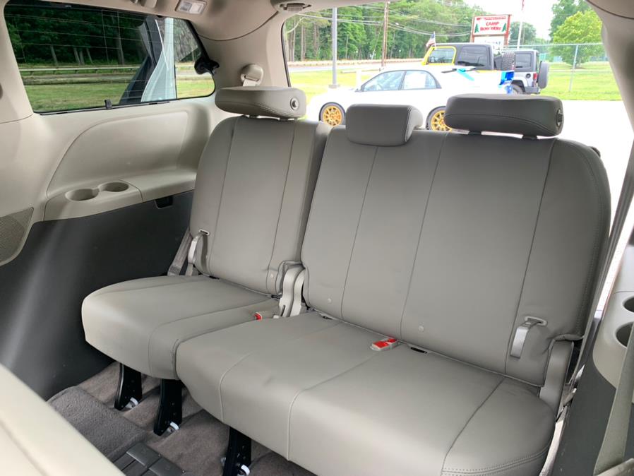 2015 Toyota Sienna 5dr 7-Pass Van XLE AAS FWD (Natl), available for sale in South Windsor, Connecticut | Mike And Tony Auto Sales, Inc. South Windsor, Connecticut 2015 Toyota Sienna 5dr 7-Pass Van XLE AAS FWD (Natl), available for sale in South Windsor, Connecticut | Mike And Tony Auto Sales, Inc. South Windsor, Connecticut