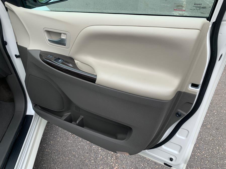 2015 Toyota Sienna 5dr 7-Pass Van XLE AAS FWD (Natl), available for sale in South Windsor, Connecticut | Mike And Tony Auto Sales, Inc. South Windsor, Connecticut 2015 Toyota Sienna 5dr 7-Pass Van XLE AAS FWD (Natl), available for sale in South Windsor, Connecticut | Mike And Tony Auto Sales, Inc. South Windsor, Connecticut