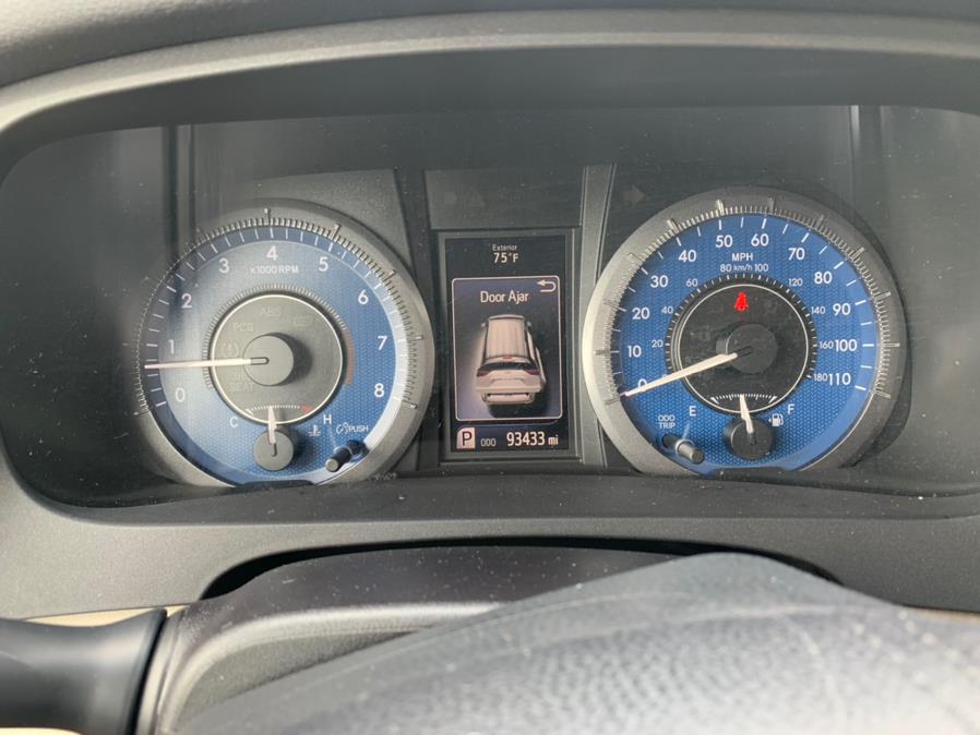 2015 Toyota Sienna 5dr 7-Pass Van XLE AAS FWD (Natl), available for sale in South Windsor, Connecticut | Mike And Tony Auto Sales, Inc. South Windsor, Connecticut 2015 Toyota Sienna 5dr 7-Pass Van XLE AAS FWD (Natl), available for sale in South Windsor, Connecticut | Mike And Tony Auto Sales, Inc. South Windsor, Connecticut