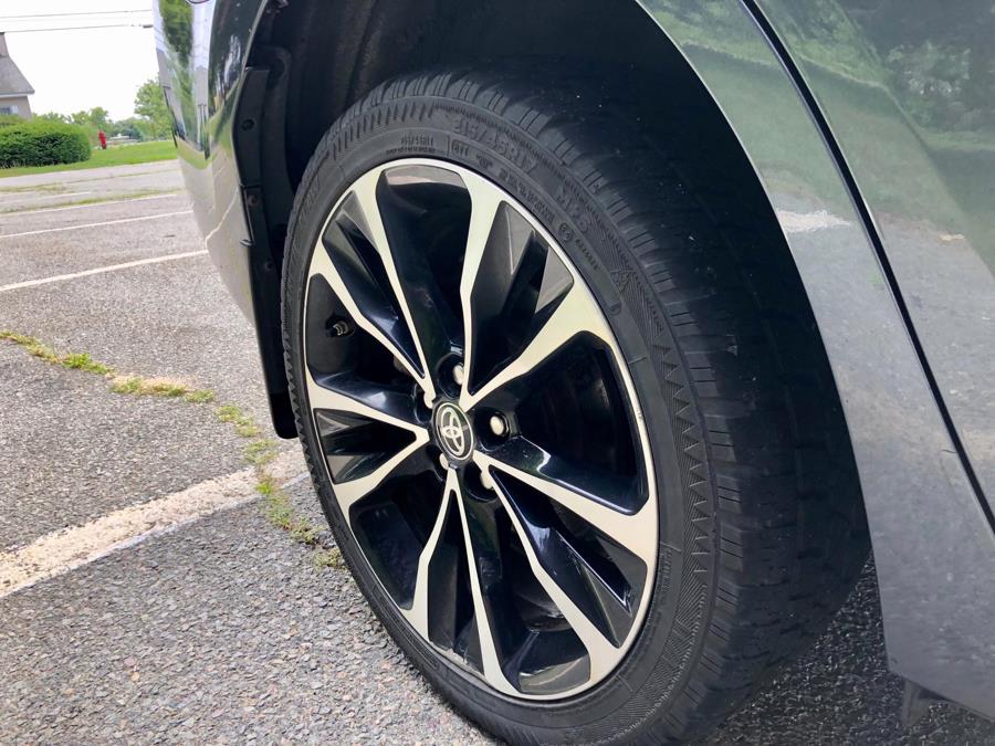 Used Toyota Corolla SE CVT (Natl) 2017 | Sena Motors Inc. Revere, Massachusetts Used Toyota Corolla SE CVT (Natl) 2017 | Sena Motors Inc. Revere, Massachusetts