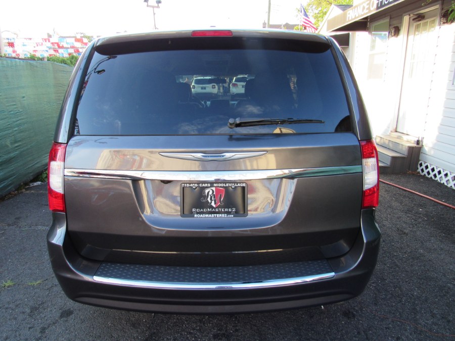 2015 Chrysler Town & Country 4dr Wgn Touring, available for sale in Middle Village, New York | Road Masters II INC. Middle Village, New York 2015 Chrysler Town & Country 4dr Wgn Touring, available for sale in Middle Village, New York | Road Masters II INC. Middle Village, New York