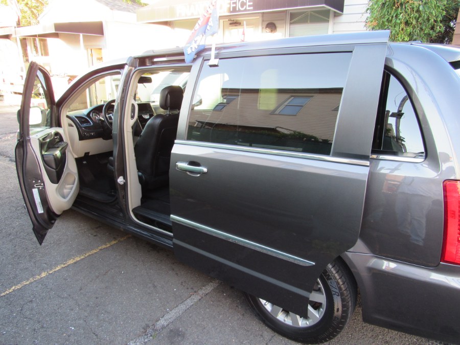 2015 Chrysler Town & Country 4dr Wgn Touring, available for sale in Middle Village, New York | Road Masters II INC. Middle Village, New York 2015 Chrysler Town & Country 4dr Wgn Touring, available for sale in Middle Village, New York | Road Masters II INC. Middle Village, New York