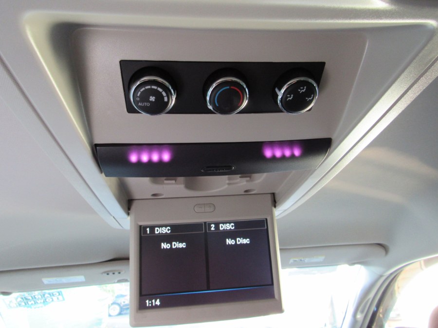 2015 Chrysler Town & Country 4dr Wgn Touring, available for sale in Middle Village, New York | Road Masters II INC. Middle Village, New York 2015 Chrysler Town & Country 4dr Wgn Touring, available for sale in Middle Village, New York | Road Masters II INC. Middle Village, New York