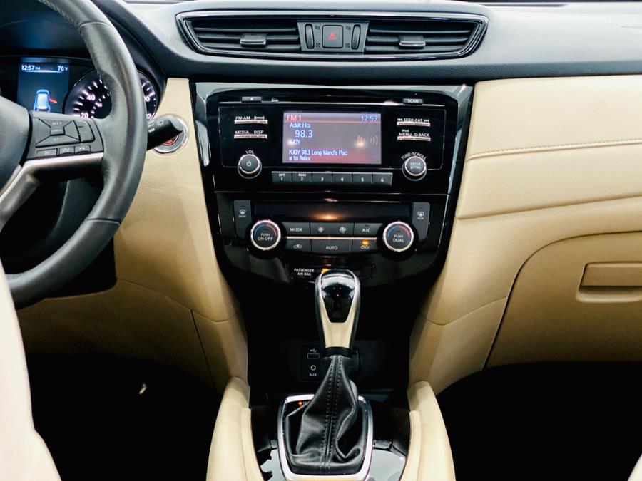 Used Nissan Rogue AWD SV 2017 | Luxury Motor Club. Franklin Square, New York Used Nissan Rogue AWD SV 2017 | Luxury Motor Club. Franklin Square, New York