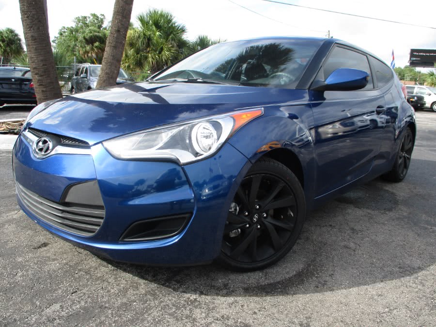 2016 Hyundai Veloster 3dr Cpe Auto, available for sale in Winter Park, Florida | Rahib Motors. Winter Park, Florida