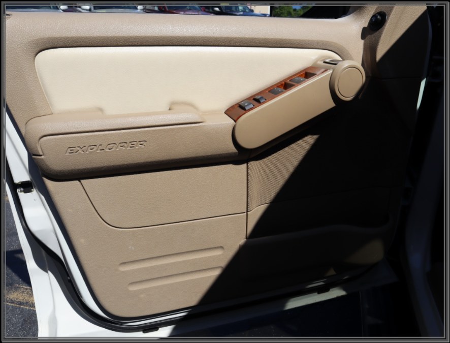 2008 Ford Explorer 4WD 4dr V6 Eddie Bauer, available for sale in Huntington Station, New York | My Auto Inc.. Huntington Station, New York 2008 Ford Explorer 4WD 4dr V6 Eddie Bauer, available for sale in Huntington Station, New York | My Auto Inc.. Huntington Station, New York