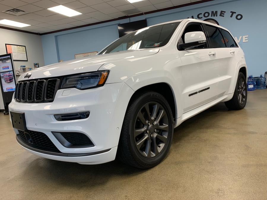 2018 Jeep Grand Cherokee High Altitude 4x4, available for sale in Inwood, New York | 5 Towns Drive. Inwood, New York 2018 Jeep Grand Cherokee High Altitude 4x4, available for sale in Inwood, New York | 5 Towns Drive. Inwood, New York