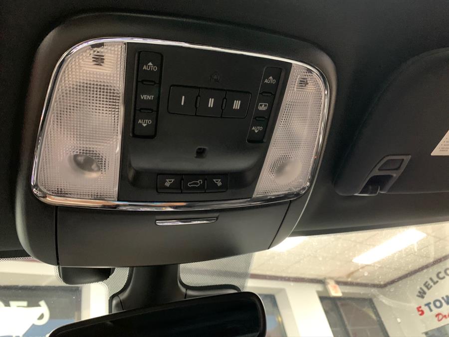 2018 Jeep Grand Cherokee High Altitude 4x4, available for sale in Inwood, New York | 5 Towns Drive. Inwood, New York 2018 Jeep Grand Cherokee High Altitude 4x4, available for sale in Inwood, New York | 5 Towns Drive. Inwood, New York