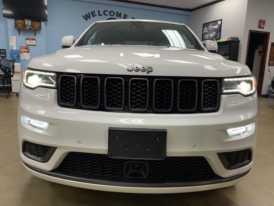 2018 Jeep Grand Cherokee High Altitude 4x4, available for sale in Inwood, New York | 5 Towns Drive. Inwood, New York 2018 Jeep Grand Cherokee High Altitude 4x4, available for sale in Inwood, New York | 5 Towns Drive. Inwood, New York
