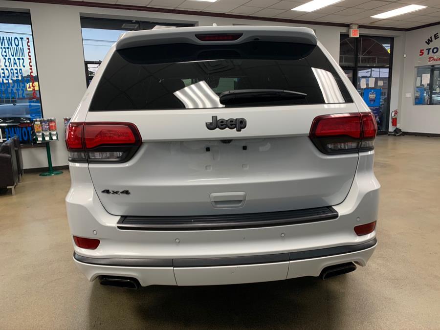 2018 Jeep Grand Cherokee High Altitude 4x4, available for sale in Inwood, New York | 5 Towns Drive. Inwood, New York 2018 Jeep Grand Cherokee High Altitude 4x4, available for sale in Inwood, New York | 5 Towns Drive. Inwood, New York