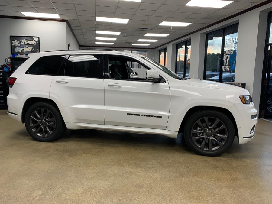 2018 Jeep Grand Cherokee High Altitude 4x4, available for sale in Inwood, New York | 5 Towns Drive. Inwood, New York 2018 Jeep Grand Cherokee High Altitude 4x4, available for sale in Inwood, New York | 5 Towns Drive. Inwood, New York