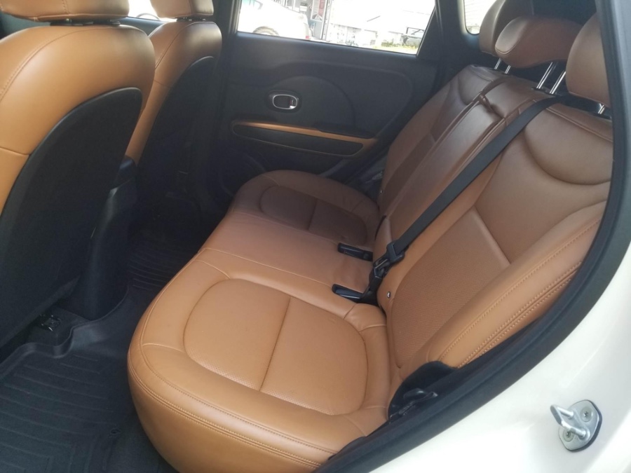 2015 Kia Soul 5dr Wgn Auto !, available for sale in Hamden, Connecticut | Adonai Auto Sales LLC. Hamden, Connecticut 2015 Kia Soul 5dr Wgn Auto !, available for sale in Hamden, Connecticut | Adonai Auto Sales LLC. Hamden, Connecticut