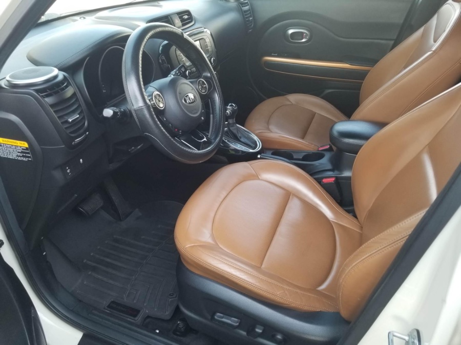 2015 Kia Soul 5dr Wgn Auto !, available for sale in Hamden, Connecticut | Adonai Auto Sales LLC. Hamden, Connecticut 2015 Kia Soul 5dr Wgn Auto !, available for sale in Hamden, Connecticut | Adonai Auto Sales LLC. Hamden, Connecticut
