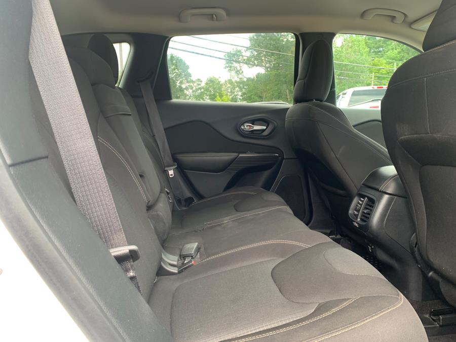 2016 Jeep Cherokee 4WD 4dr Latitude, available for sale in Merrimack, New Hampshire | Merrimack Autosport. Merrimack, New Hampshire 2016 Jeep Cherokee 4WD 4dr Latitude, available for sale in Merrimack, New Hampshire | Merrimack Autosport. Merrimack, New Hampshire