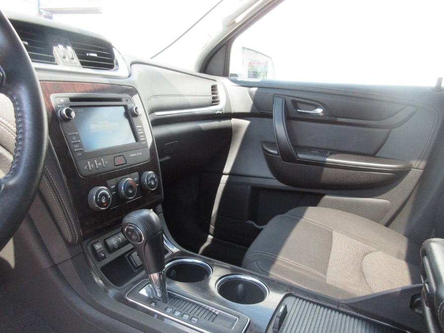 2016 Chevrolet Traverse AWD 4dr LT w/1LT, available for sale in Linden, New Jersey | Route 27 Auto Mall. Linden, New Jersey 2016 Chevrolet Traverse AWD 4dr LT w/1LT, available for sale in Linden, New Jersey | Route 27 Auto Mall. Linden, New Jersey