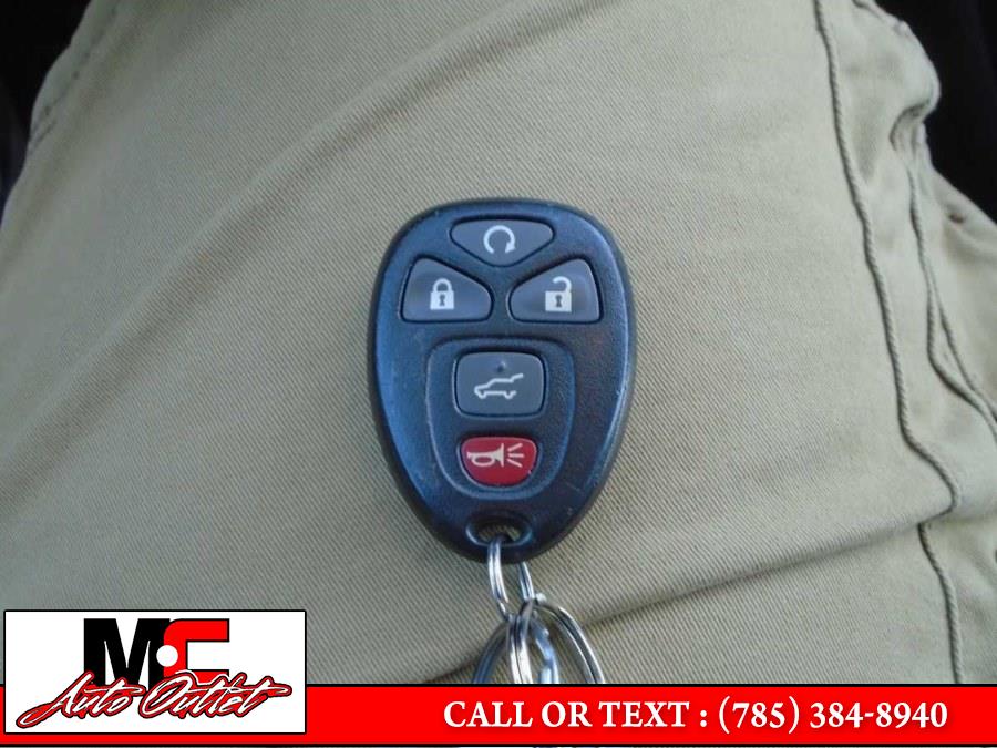 2015 Chevrolet Traverse AWD 4dr LT w/2LT, available for sale in Colby, Kansas | M C Auto Outlet Inc. Colby, Kansas 2015 Chevrolet Traverse AWD 4dr LT w/2LT, available for sale in Colby, Kansas | M C Auto Outlet Inc. Colby, Kansas