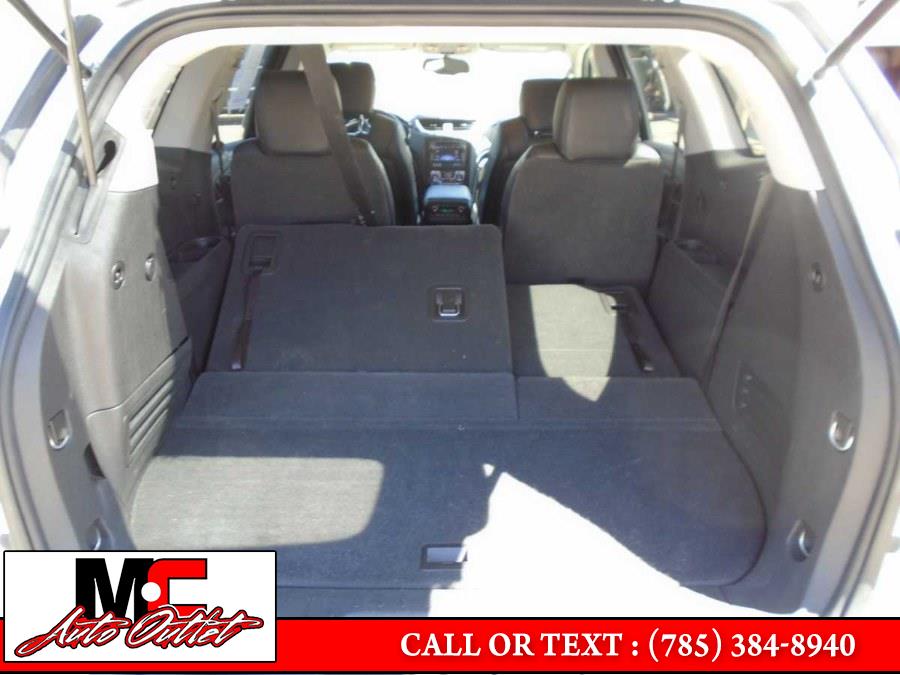 2015 Chevrolet Traverse AWD 4dr LT w/2LT, available for sale in Colby, Kansas | M C Auto Outlet Inc. Colby, Kansas 2015 Chevrolet Traverse AWD 4dr LT w/2LT, available for sale in Colby, Kansas | M C Auto Outlet Inc. Colby, Kansas