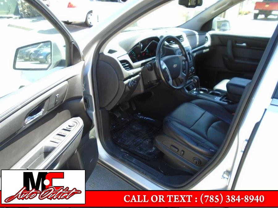 2015 Chevrolet Traverse AWD 4dr LT w/2LT, available for sale in Colby, Kansas | M C Auto Outlet Inc. Colby, Kansas 2015 Chevrolet Traverse AWD 4dr LT w/2LT, available for sale in Colby, Kansas | M C Auto Outlet Inc. Colby, Kansas