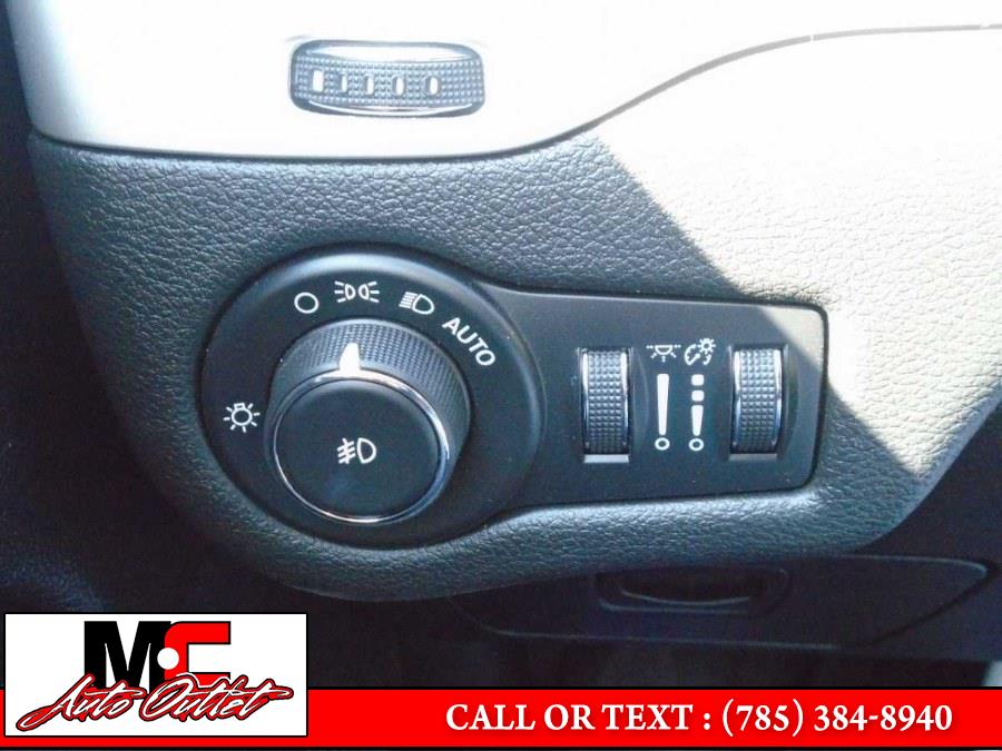 2016 Jeep Cherokee 4WD 4dr Trailhawk, available for sale in Colby, Kansas | M C Auto Outlet Inc. Colby, Kansas 2016 Jeep Cherokee 4WD 4dr Trailhawk, available for sale in Colby, Kansas | M C Auto Outlet Inc. Colby, Kansas