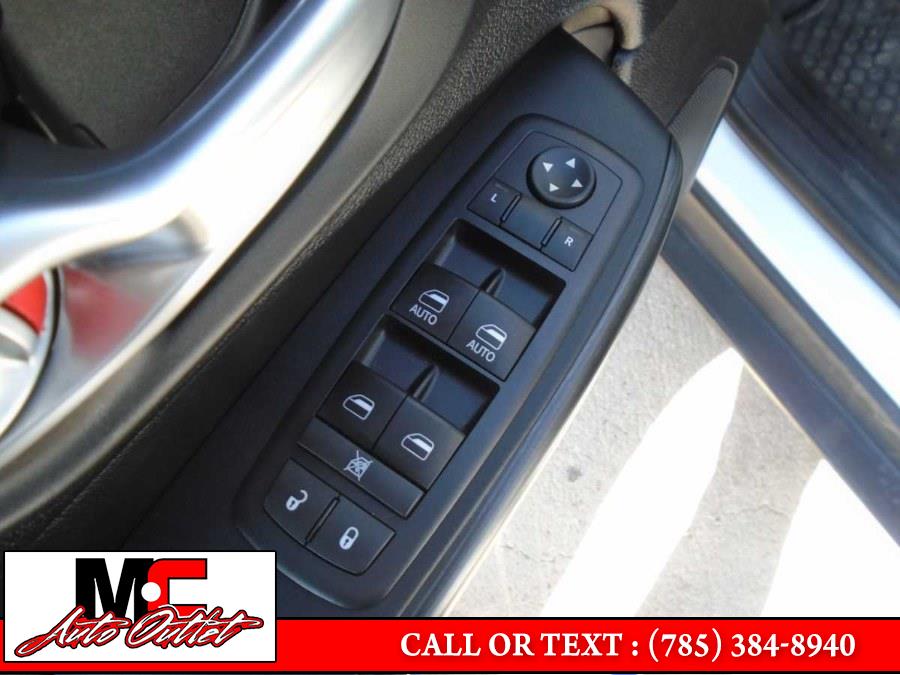 2016 Jeep Cherokee 4WD 4dr Trailhawk, available for sale in Colby, Kansas | M C Auto Outlet Inc. Colby, Kansas 2016 Jeep Cherokee 4WD 4dr Trailhawk, available for sale in Colby, Kansas | M C Auto Outlet Inc. Colby, Kansas