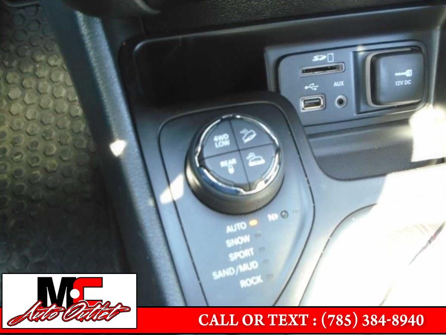 2016 Jeep Cherokee 4WD 4dr Trailhawk, available for sale in Colby, Kansas | M C Auto Outlet Inc. Colby, Kansas 2016 Jeep Cherokee 4WD 4dr Trailhawk, available for sale in Colby, Kansas | M C Auto Outlet Inc. Colby, Kansas