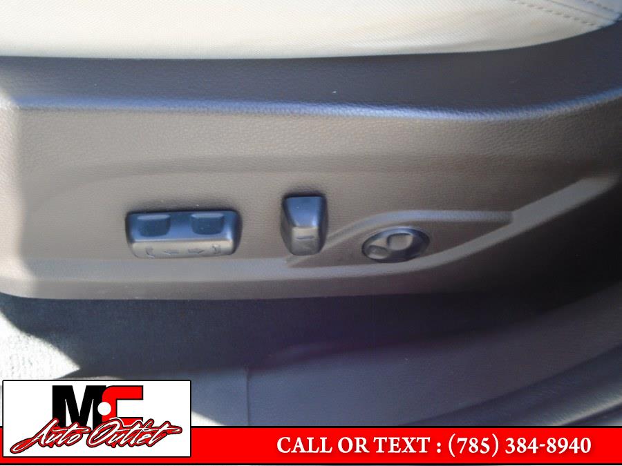 2017 Hyundai Santa Fe Sport 2.4L Auto AWD, available for sale in Colby, Kansas | M C Auto Outlet Inc. Colby, Kansas 2017 Hyundai Santa Fe Sport 2.4L Auto AWD, available for sale in Colby, Kansas | M C Auto Outlet Inc. Colby, Kansas
