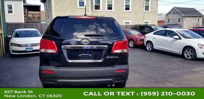 Used Kia Sorento AWD 4dr I4-GDI LX 2012 | McAvoy Inc dba Town Hill Auto. New London, Connecticut Used Kia Sorento AWD 4dr I4-GDI LX 2012 | McAvoy Inc dba Town Hill Auto. New London, Connecticut