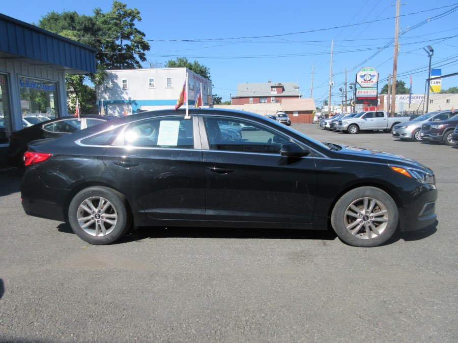 2017 Hyundai Sonata SE 2.4L, available for sale in Linden, New Jersey | Route 27 Auto Mall. Linden, New Jersey 2017 Hyundai Sonata SE 2.4L, available for sale in Linden, New Jersey | Route 27 Auto Mall. Linden, New Jersey