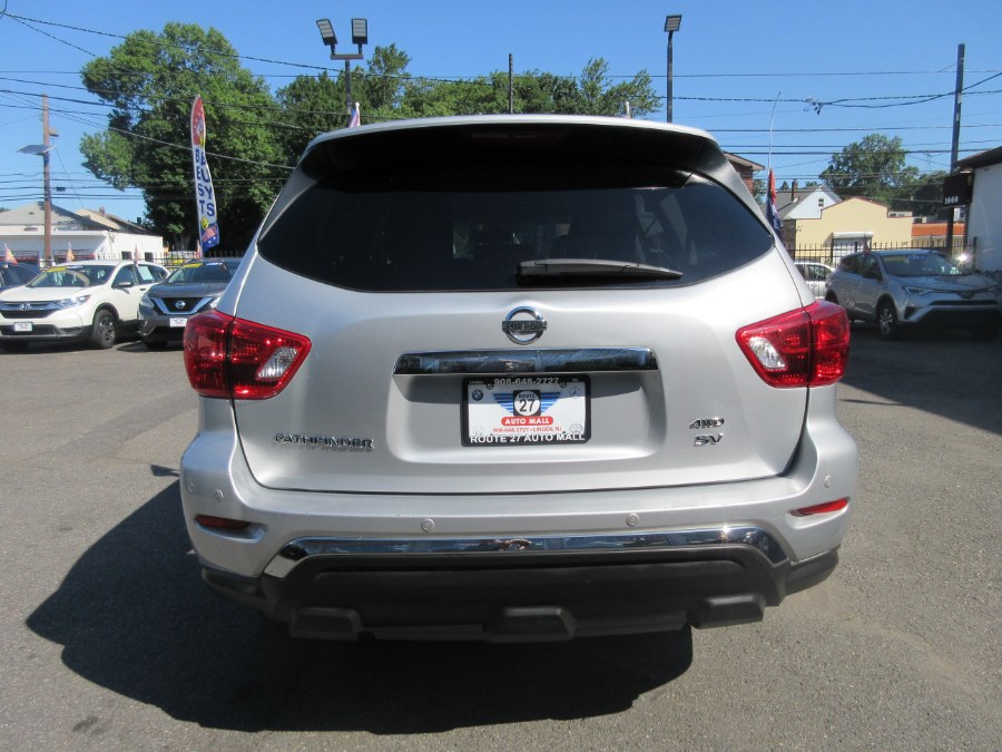 2018 Nissan Pathfinder 4x4 SV photo