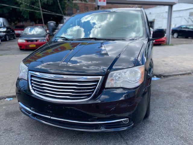 Used Chrysler Town & Country 4dr Wgn Touring 2014 | Wide World Inc. Brooklyn, New York Used Chrysler Town & Country 4dr Wgn Touring 2014 | Wide World Inc. Brooklyn, New York