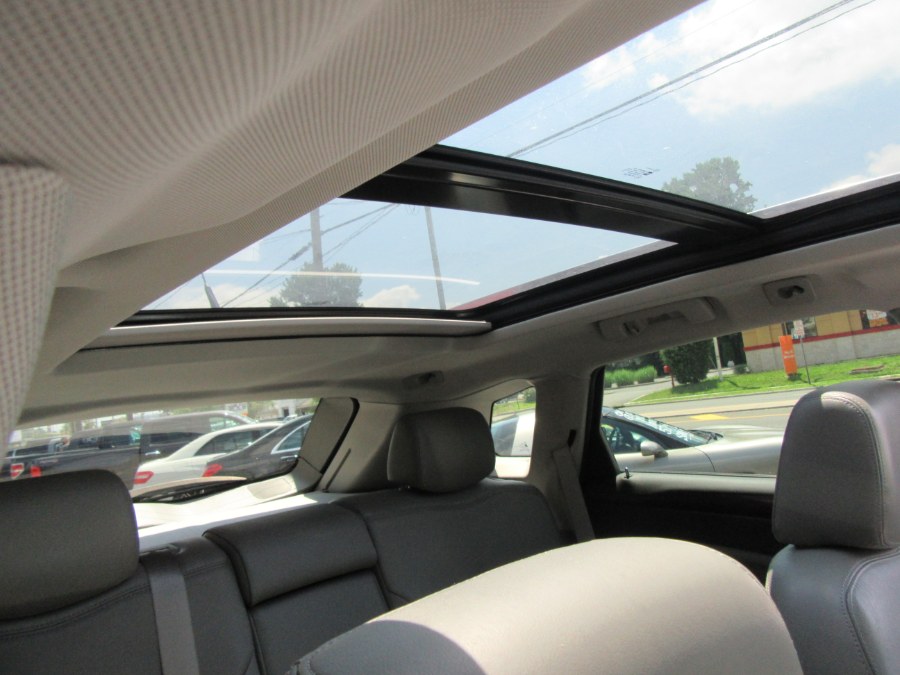 2012 Cadillac SRX AWD 4dr Luxury Collection, available for sale in Little Ferry, New Jersey | Royalty Auto Sales. Little Ferry, New Jersey 2012 Cadillac SRX AWD 4dr Luxury Collection, available for sale in Little Ferry, New Jersey | Royalty Auto Sales. Little Ferry, New Jersey