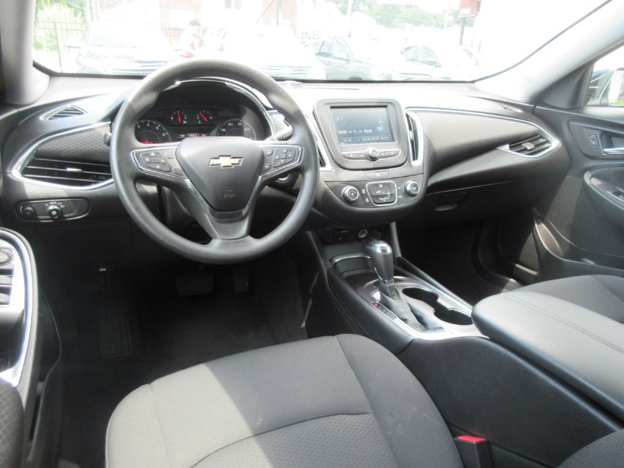 2018 Chevrolet Malibu 4dr Sdn LT w/1LT, available for sale in Linden, New Jersey | Route 27 Auto Mall. Linden, New Jersey 2018 Chevrolet Malibu 4dr Sdn LT w/1LT, available for sale in Linden, New Jersey | Route 27 Auto Mall. Linden, New Jersey