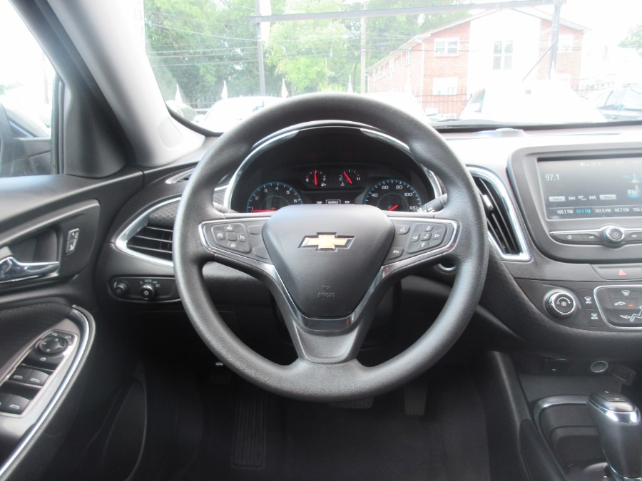 2018 Chevrolet Malibu 4dr Sdn LT w/1LT, available for sale in Linden, New Jersey | Route 27 Auto Mall. Linden, New Jersey 2018 Chevrolet Malibu 4dr Sdn LT w/1LT, available for sale in Linden, New Jersey | Route 27 Auto Mall. Linden, New Jersey