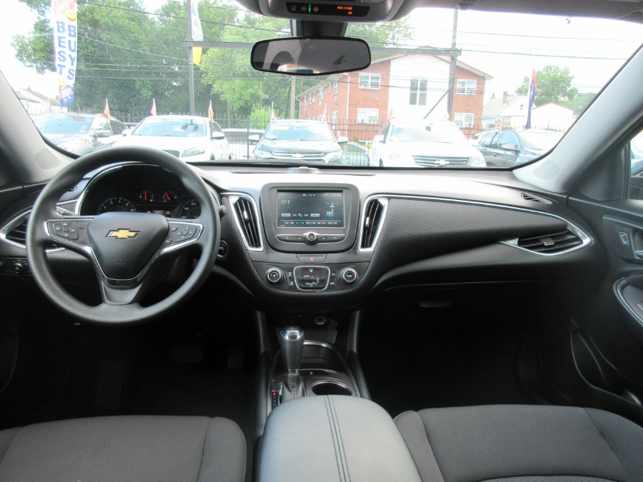 2018 Chevrolet Malibu 4dr Sdn LT w/1LT, available for sale in Linden, New Jersey | Route 27 Auto Mall. Linden, New Jersey 2018 Chevrolet Malibu 4dr Sdn LT w/1LT, available for sale in Linden, New Jersey | Route 27 Auto Mall. Linden, New Jersey