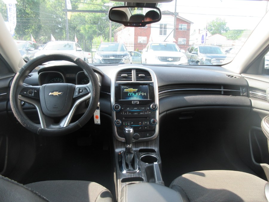 2015 Chevrolet Malibu 4dr Sdn LT w/1LT, available for sale in Linden, New Jersey | Route 27 Auto Mall. Linden, New Jersey 2015 Chevrolet Malibu 4dr Sdn LT w/1LT, available for sale in Linden, New Jersey | Route 27 Auto Mall. Linden, New Jersey
