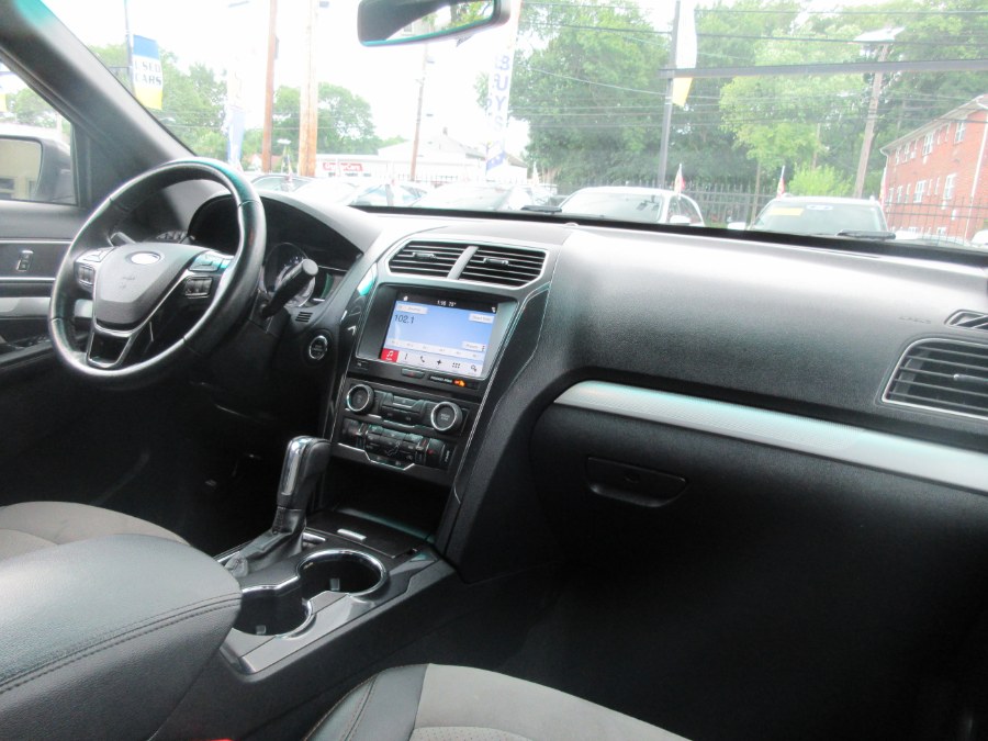 2017 Ford Explorer XLT 4WD, available for sale in Linden, New Jersey | Route 27 Auto Mall. Linden, New Jersey 2017 Ford Explorer XLT 4WD, available for sale in Linden, New Jersey | Route 27 Auto Mall. Linden, New Jersey