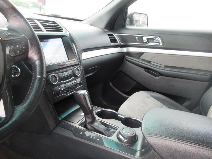 2017 Ford Explorer XLT 4WD, available for sale in Linden, New Jersey | Route 27 Auto Mall. Linden, New Jersey 2017 Ford Explorer XLT 4WD, available for sale in Linden, New Jersey | Route 27 Auto Mall. Linden, New Jersey