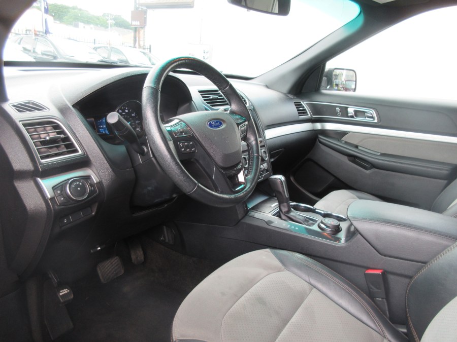2017 Ford Explorer XLT 4WD, available for sale in Linden, New Jersey | Route 27 Auto Mall. Linden, New Jersey 2017 Ford Explorer XLT 4WD, available for sale in Linden, New Jersey | Route 27 Auto Mall. Linden, New Jersey