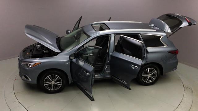 2017 Infiniti Qx60 AWD, available for sale in Naugatuck, Connecticut | J&M Automotive Sls&Svc LLC. Naugatuck, Connecticut 2017 Infiniti Qx60 AWD, available for sale in Naugatuck, Connecticut | J&M Automotive Sls&Svc LLC. Naugatuck, Connecticut