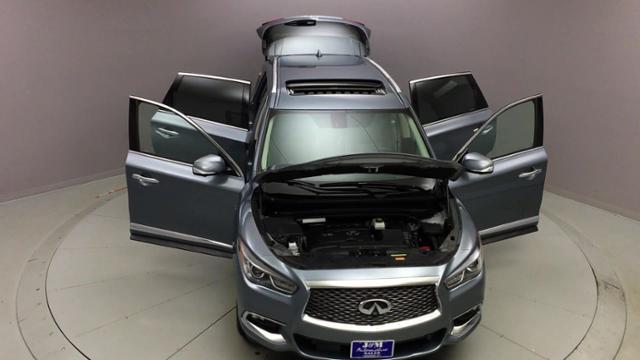 2017 Infiniti Qx60 AWD, available for sale in Naugatuck, Connecticut | J&M Automotive Sls&Svc LLC. Naugatuck, Connecticut 2017 Infiniti Qx60 AWD, available for sale in Naugatuck, Connecticut | J&M Automotive Sls&Svc LLC. Naugatuck, Connecticut